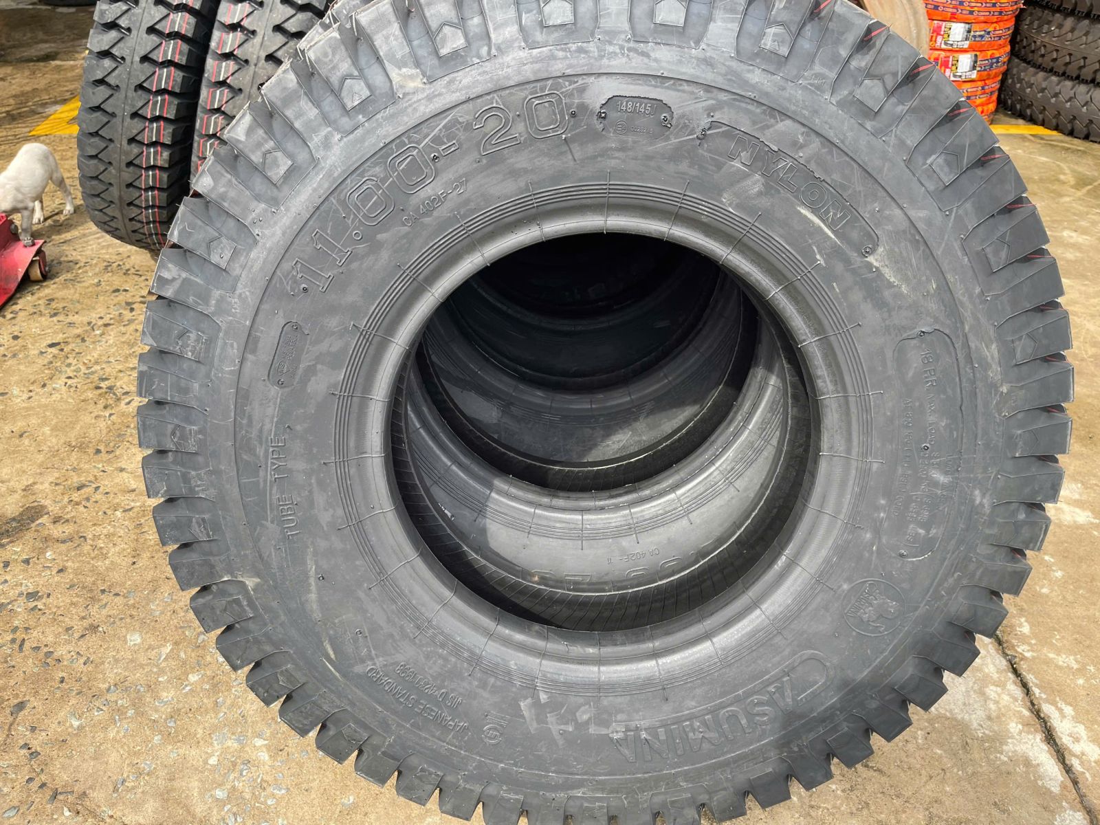 THAY SĂM XE / THAY LỐP XE / VÁ LỐP LƯU ĐỘNG TẠI BÌNH DƯƠNG